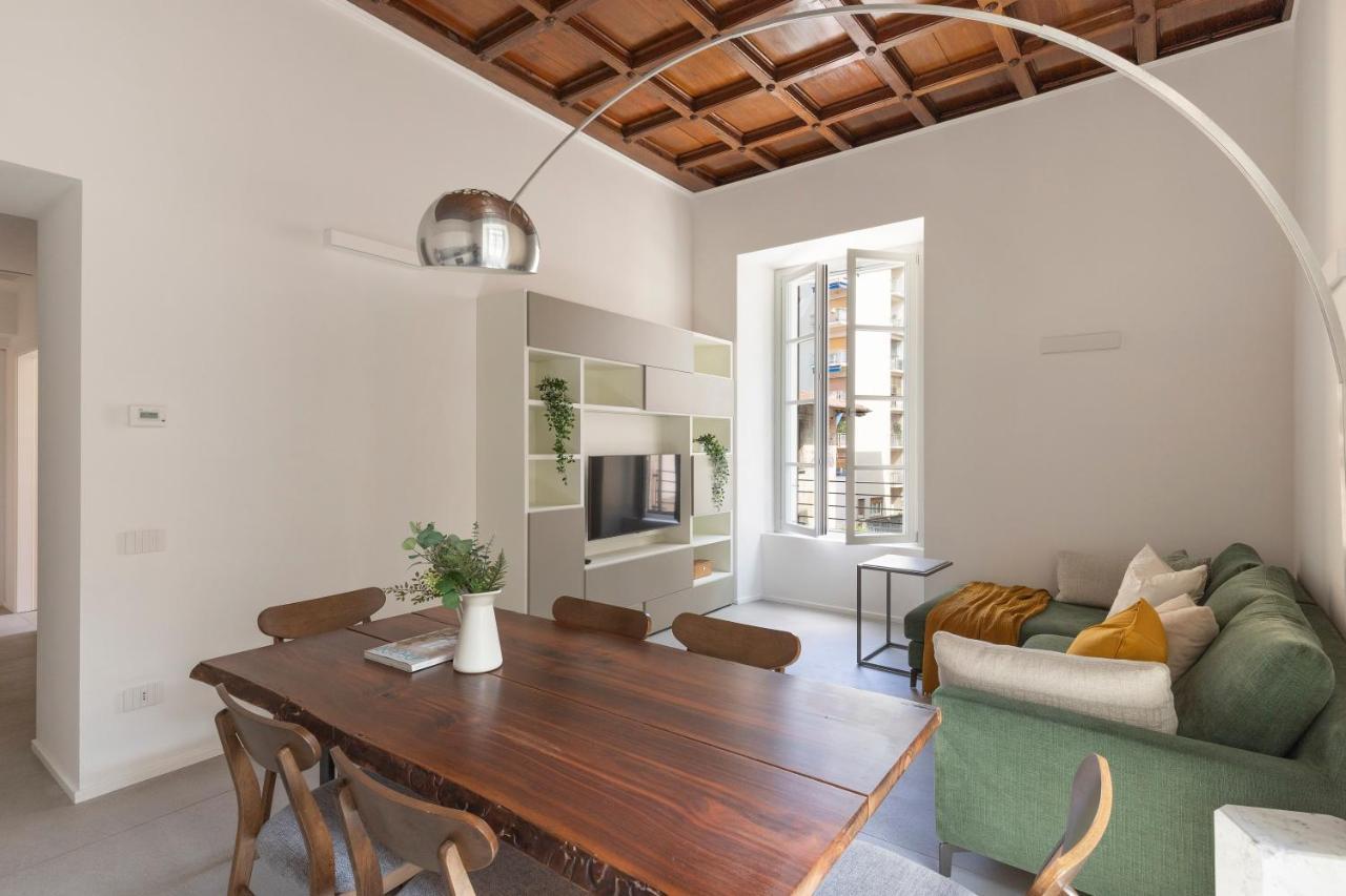 Mc House Como Con Posto Auto Exterior foto